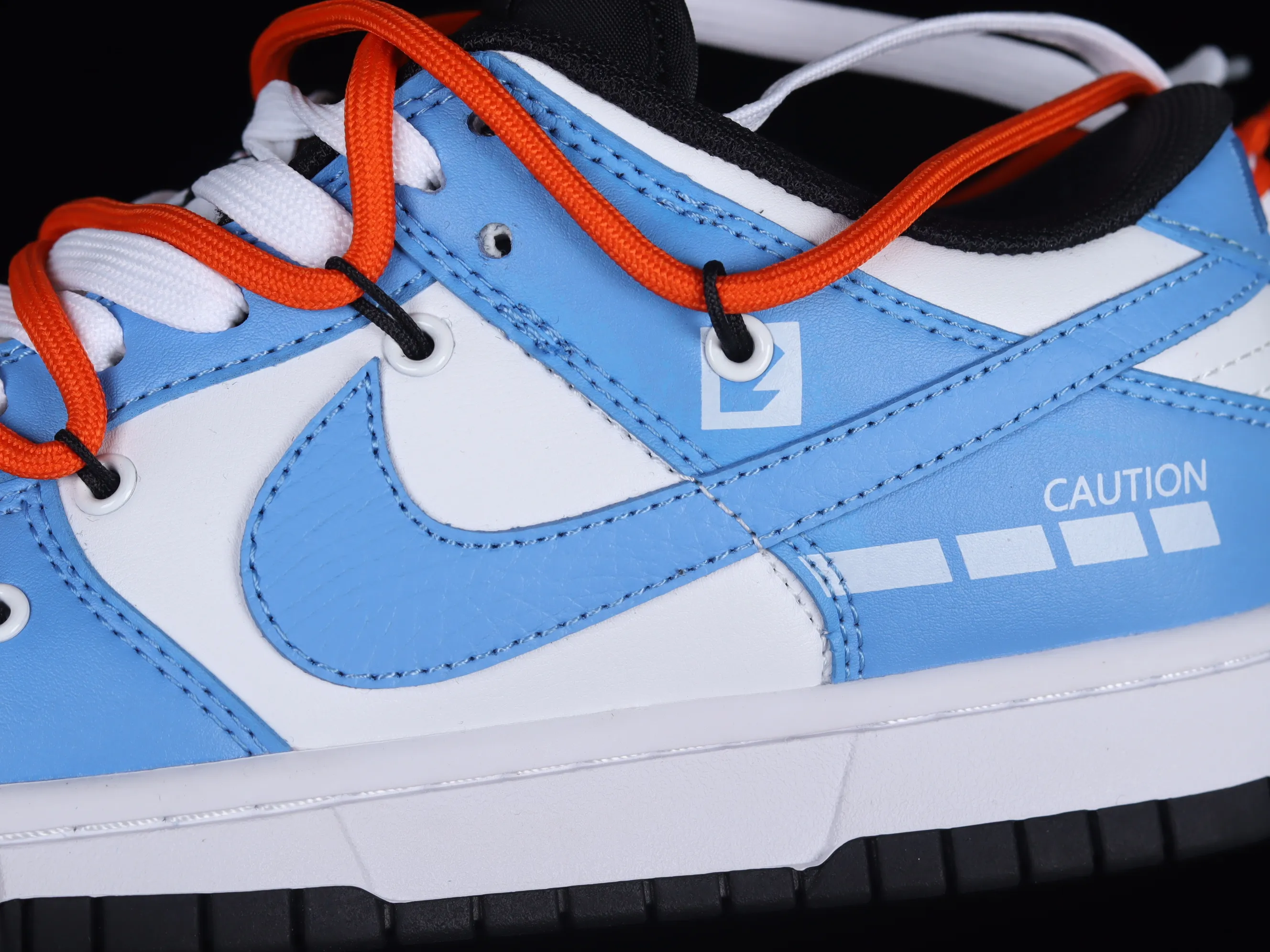 All Categories Nk SB Dunk Series Nk SB Dunk Low Low-top sneakers Nk Dunk Low Retro distressed theme Deconstructed cordon Customized version of deconstructed strap casual sneakers DJ6188-002